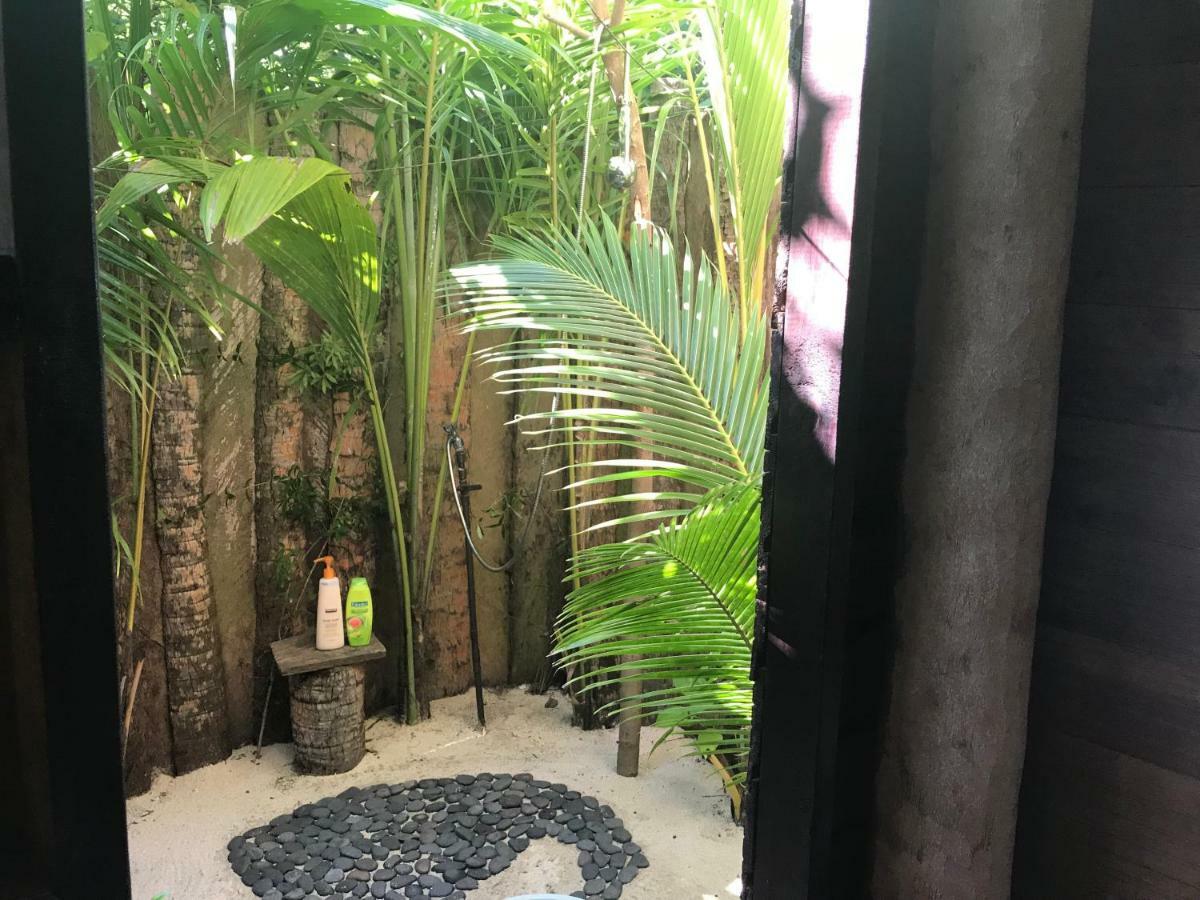 セレニティ ビーチズ リゾート Uoleva Island エクステリア 写真