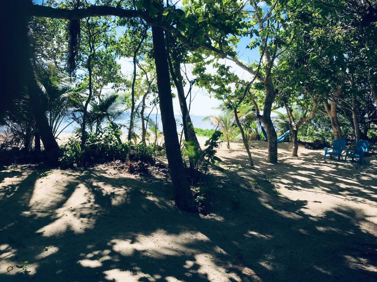 セレニティ ビーチズ リゾート Uoleva Island エクステリア 写真